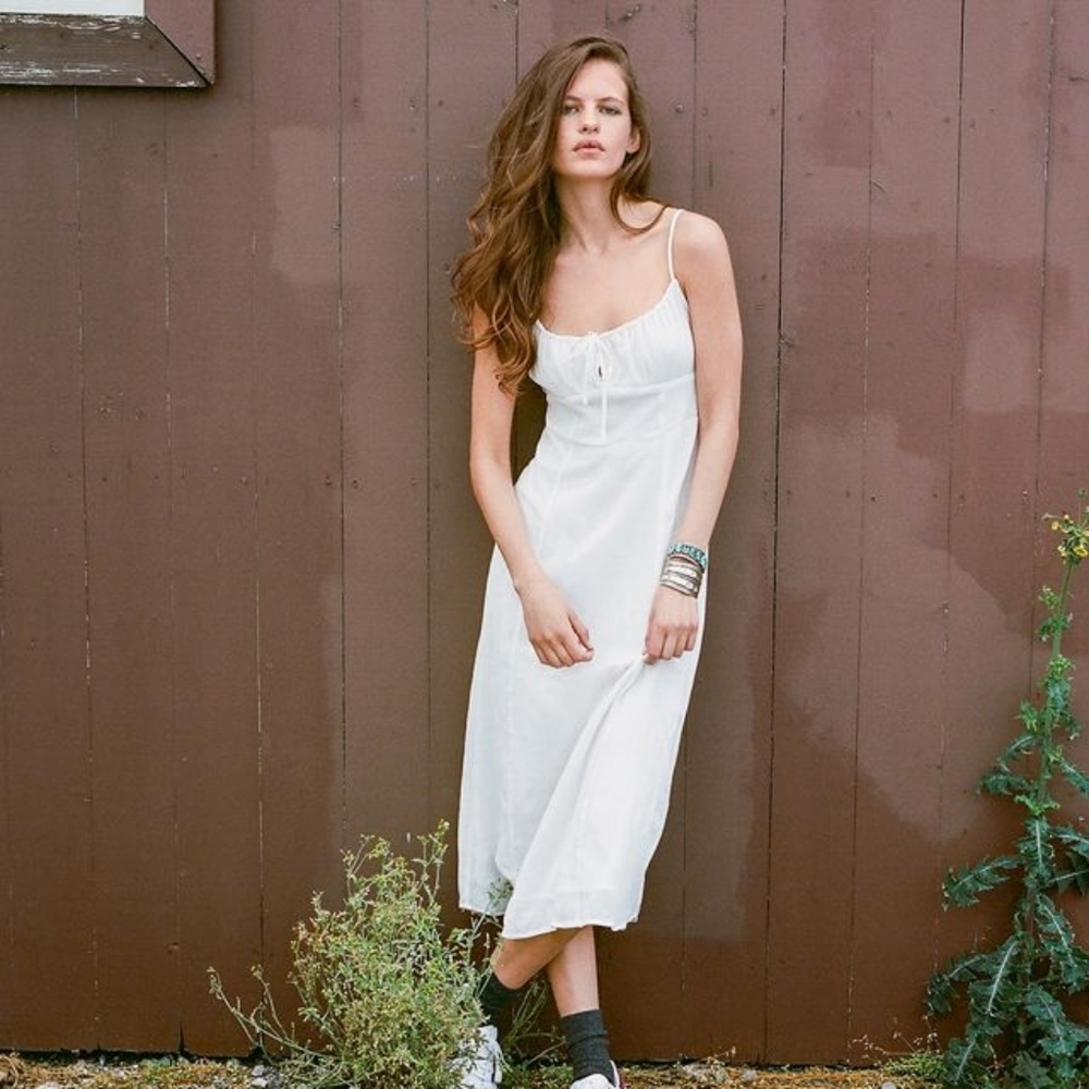 UO Kamaryn Tie-Front Midi Dress